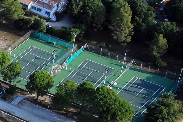 tennis_courts